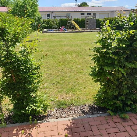 Ferienwohnung Ruegen In Samtens Exterior foto